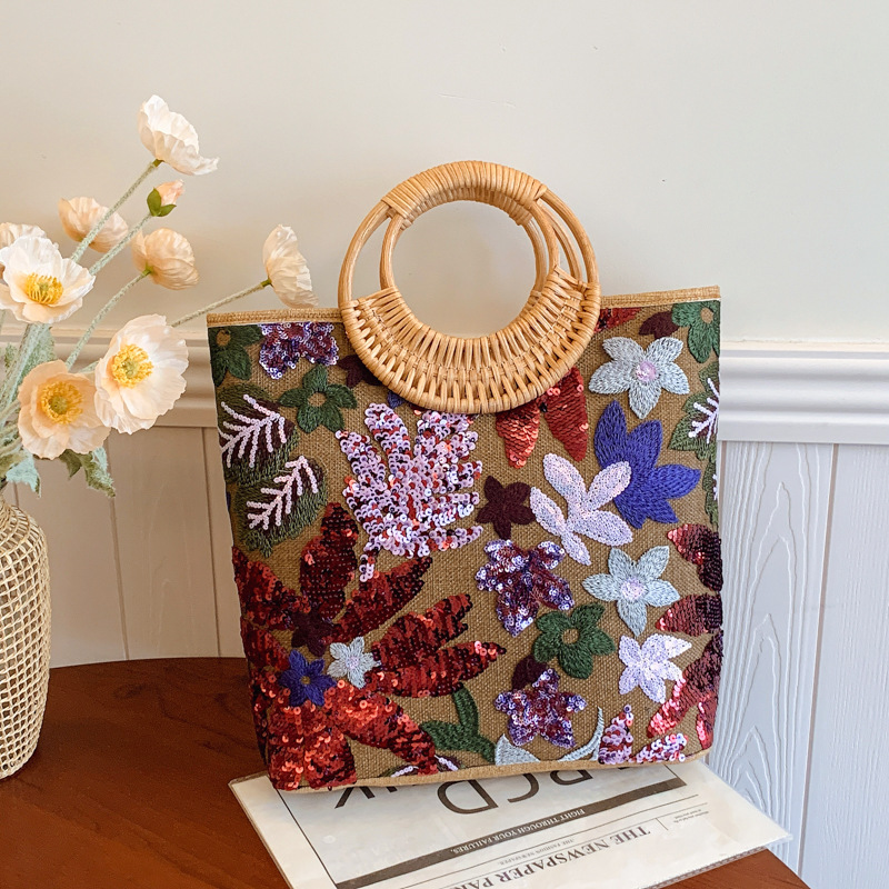 Sequin Flower Graphic Top Hand - Interior Design Graphic Design recensione e prezzo